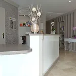 Logis Hotel Restaurant Le Gue Du Holme Hotel Saint-Quentin-sur-le-Homme