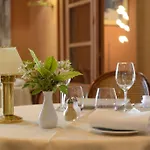 Logis Hotel Restaurant Le Gue Du Holme 3*