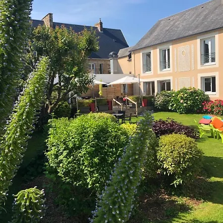 Logis Restaurant Le Gue Du Holme