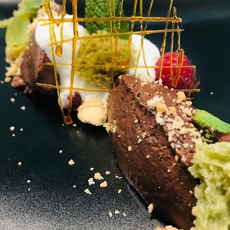 Logis Hotel Restaurant Le Gue Du Holme 3*