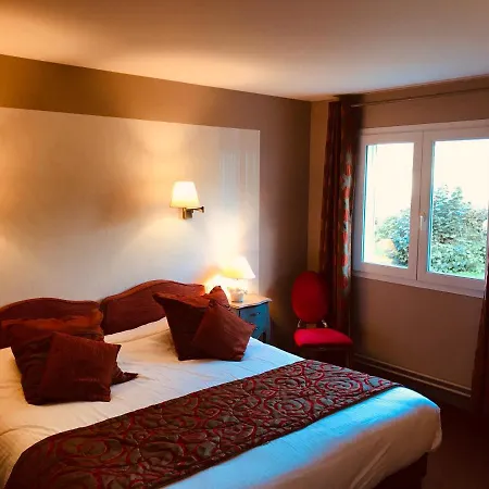 Logis Hotel Restaurant Le Gue Du Holme 3* Saint-Quentin-sur-le-Homme