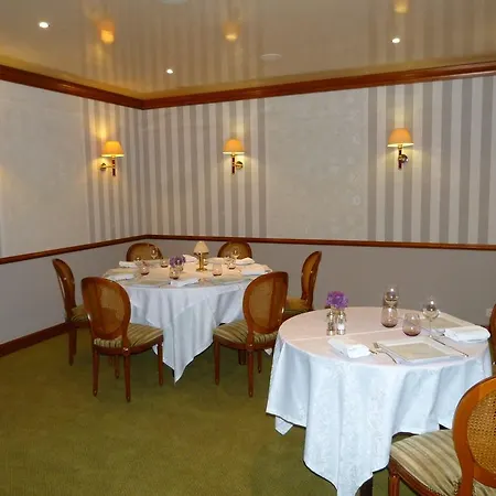 Hotel Logis Restaurant Le Gue Du Holme Saint-Quentin-sur-le-Homme