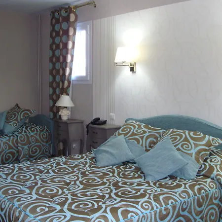 Hotel Logis Hotel Restaurant Le Gue Du Holme Saint-Quentin-sur-le-Homme