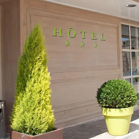 Logis Restaurant Le Gue Du Holme