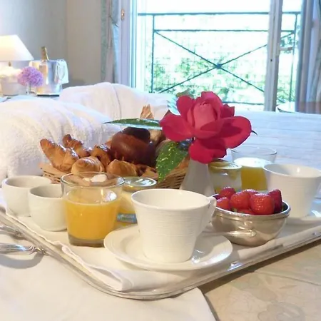 Logis Restaurant Le Gue Du Holme 3* Saint-Quentin-sur-le-Homme