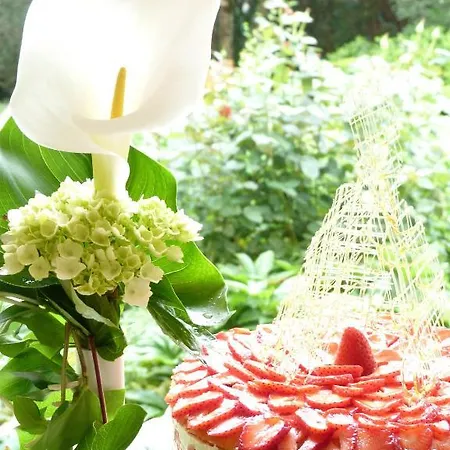 Logis Restaurant Le Gue Du Holme Hotel