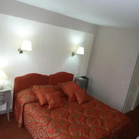 Logis Hotel Restaurant Le Gue Du Holme Hotel Saint-Quentin-sur-le-Homme