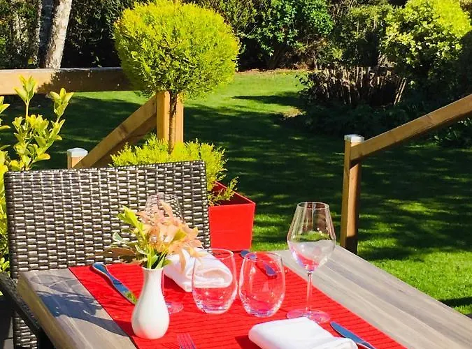 Hotel Logis Restaurant Le Gue Du Holme Saint-Quentin-sur-le-Homme