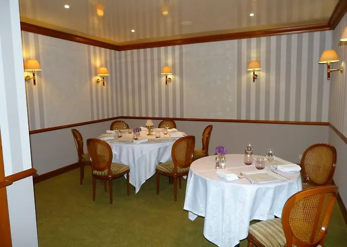 ホテル Logis Restaurant Le Gue Du Holme サン・カンタン・シュル・ル・オム