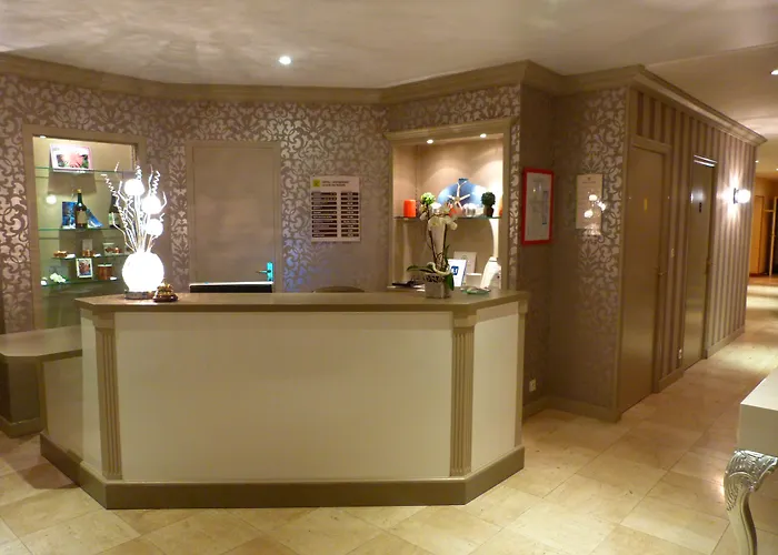 Logis Restaurant Le Gue Du Holme Hotel Saint-Quentin-sur-le-Homme