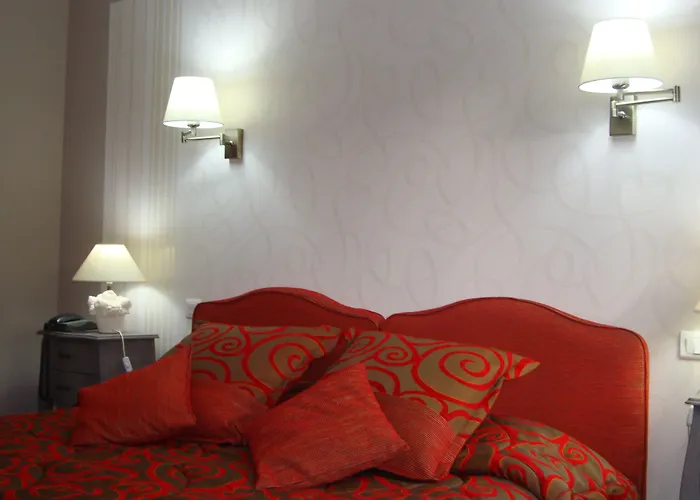 Logis Restaurant Le Gue Du Holme ホテル