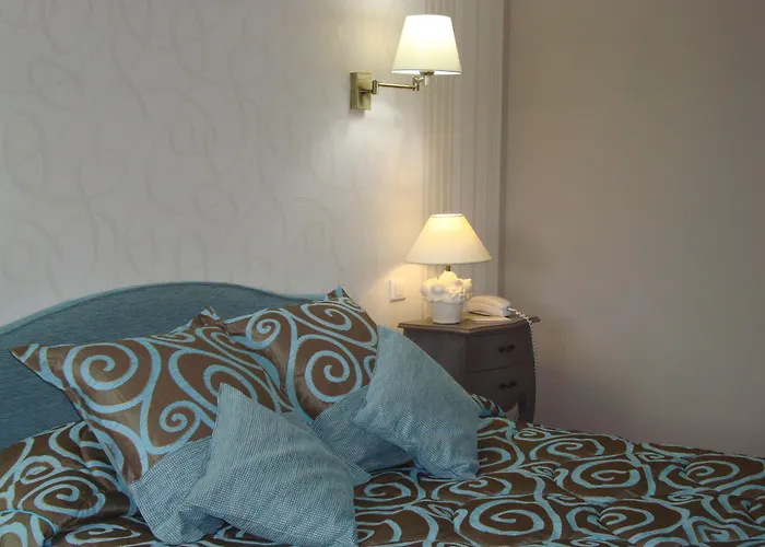 Logis Restaurant Le Gue Du Holme