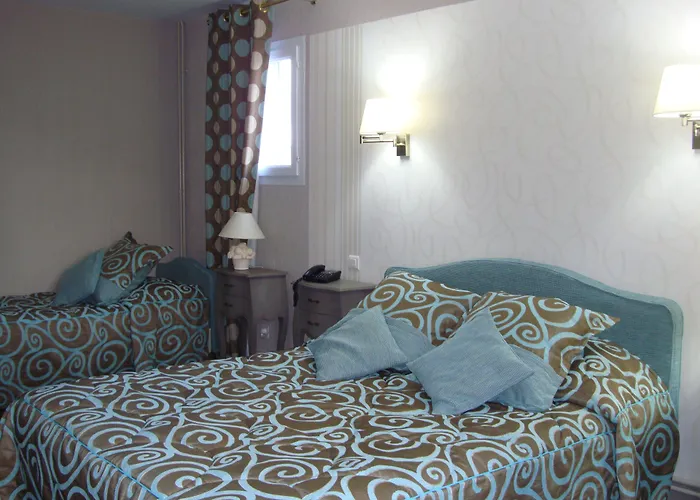 Hotel Logis Restaurant Le Gue Du Holme Saint-Quentin-sur-le-Homme