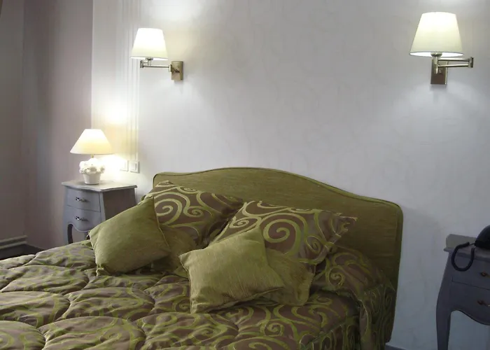 Logis Restaurant Le Gue Du Holme