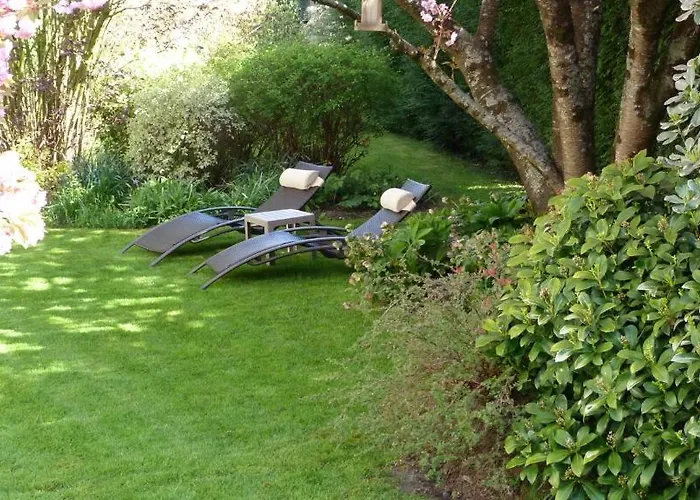 Logis Restaurant Le Gue Du Holme 3*