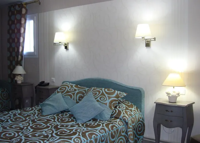 Logis Restaurant Le Gue Du Holme Hotel 3*