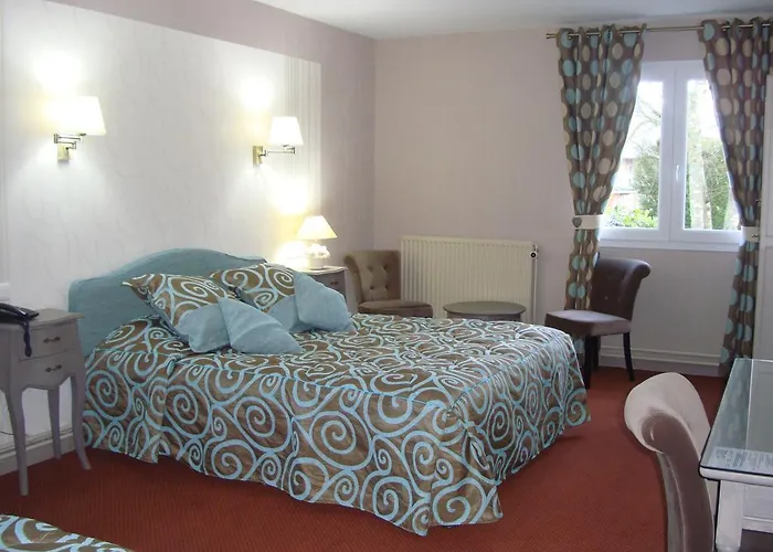 Logis Restaurant Le Gue Du Holme 3* Saint-Quentin-sur-le-Homme